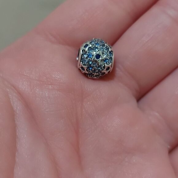 925 Sterling Silver Stars Charm - Picture 5 of 10